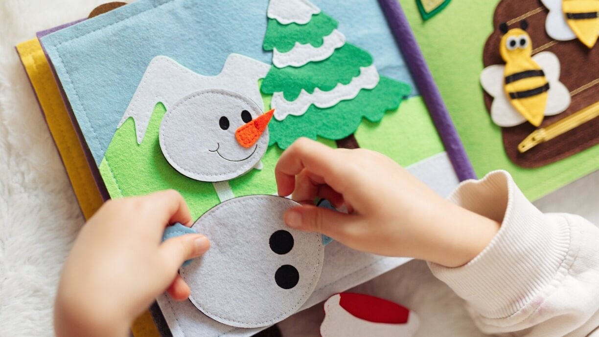 Key benefits of sensory play for child development Children playing with sensory materials - importance of sensory play