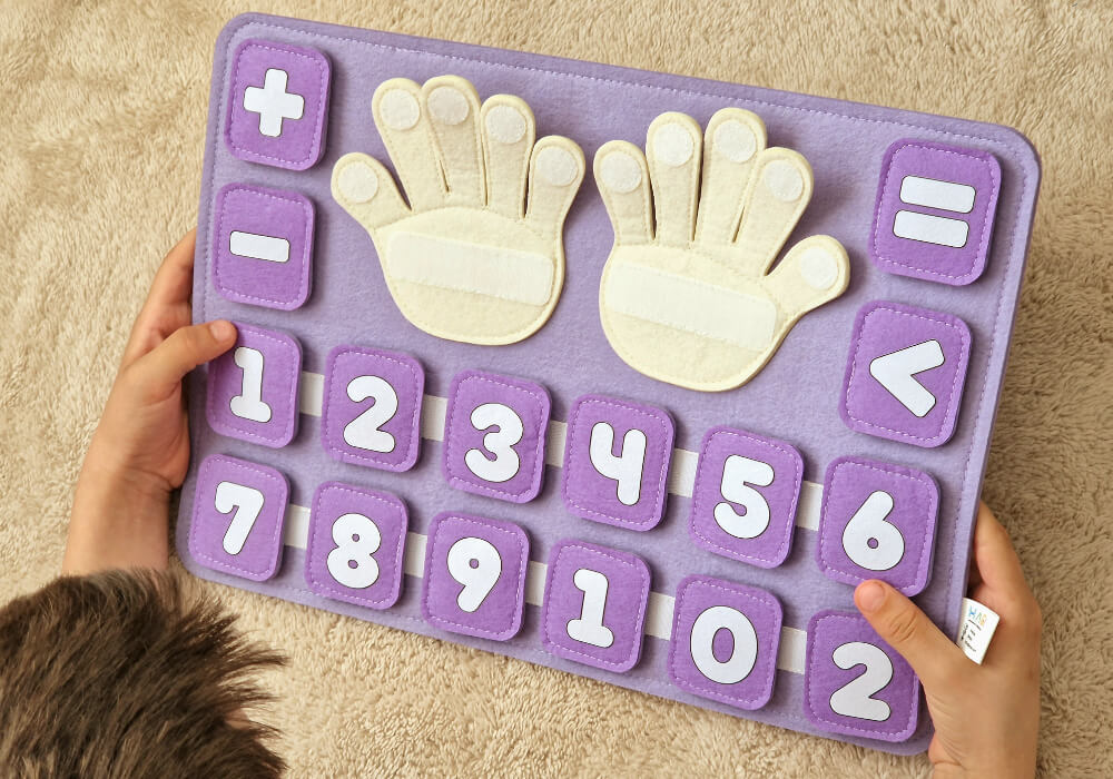 Smart Fingers Board – A Montessori Toy for First Math Skills light purple